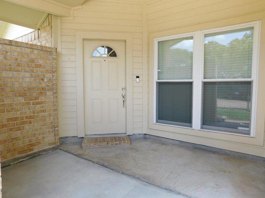 2215 Sunswept Ct, Sugar Land, TX 77478