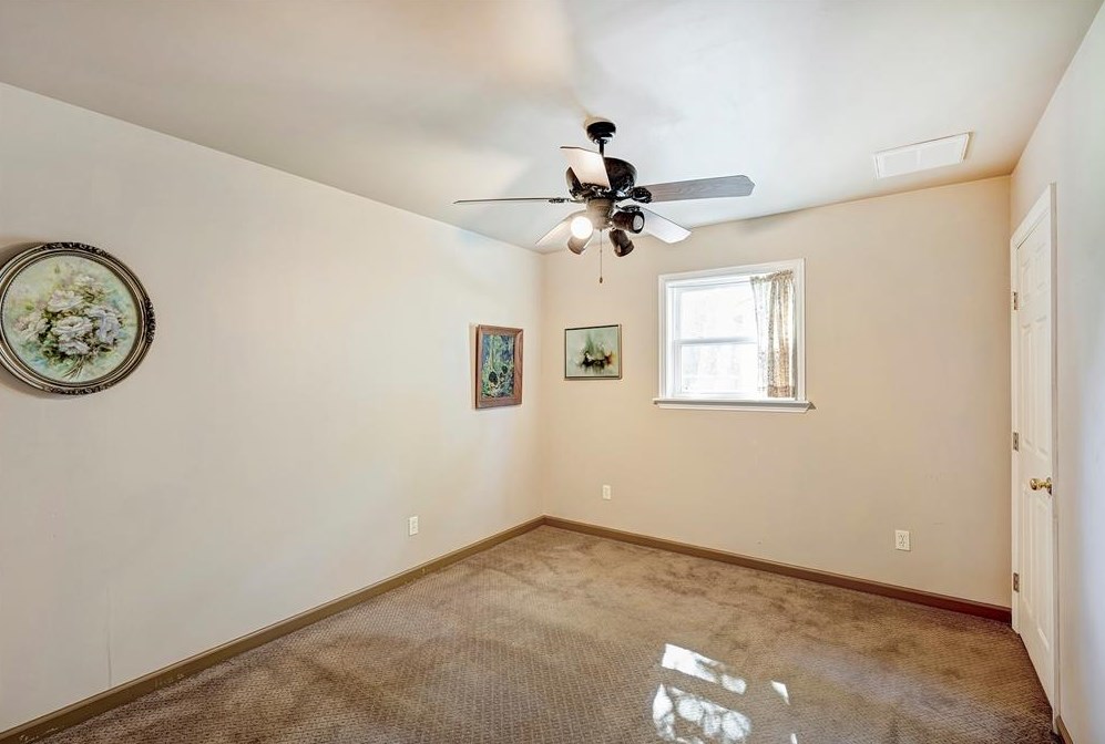 7634 Broadview Dr, Houston TX  77061-1605 exterior