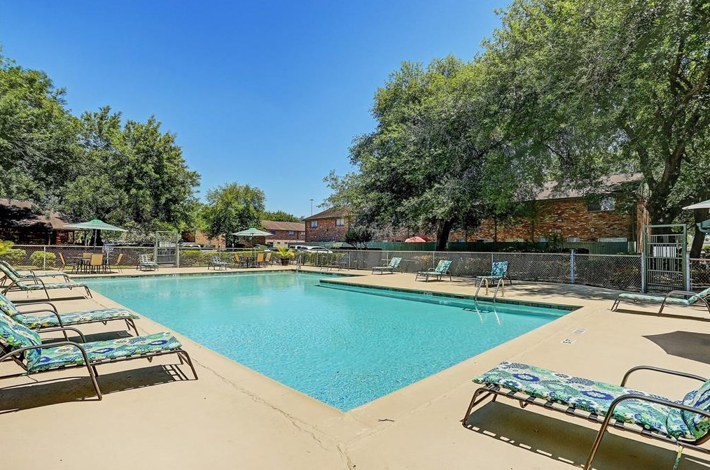 1170 Lyric Ln, Pasadena TX  77503-2834 exterior