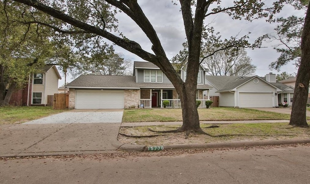 15726 Oak Mountain Dr, Houston, TX 77095-3721