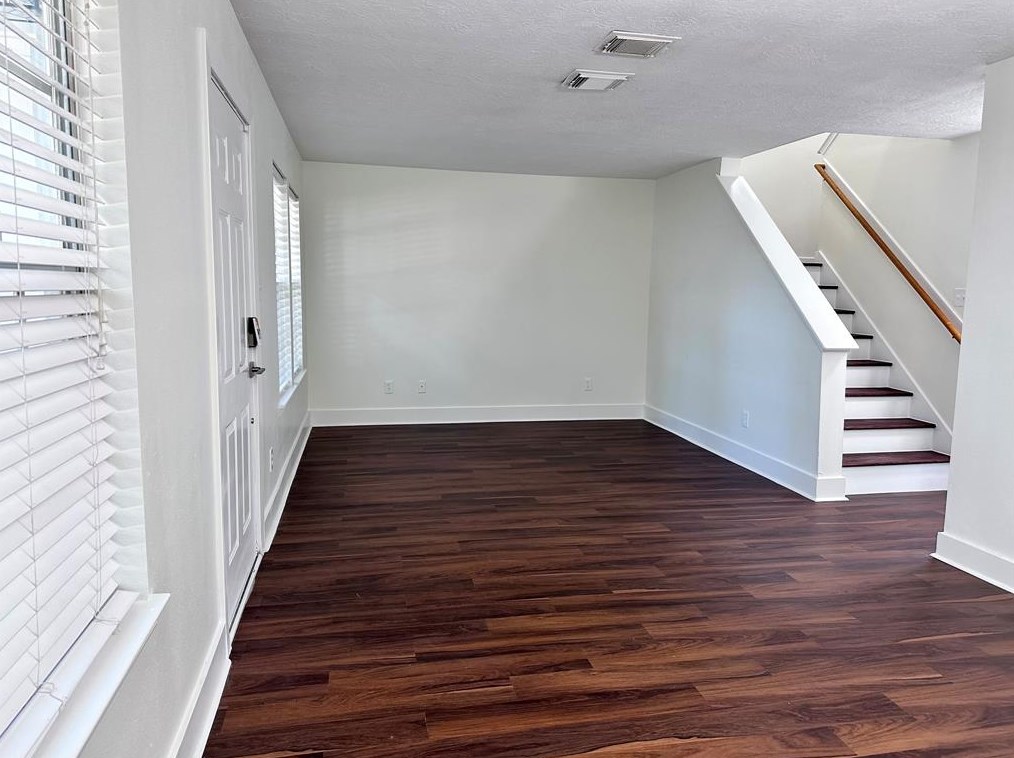 10126 Farrell Dr, Houston, TX 77070