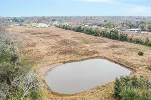 1300 N Battlebell Rd, Highlands, TX 77562 - Photo 8