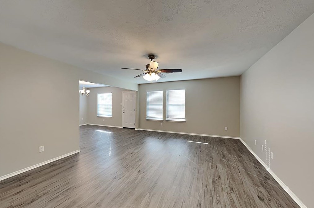 4023 Sand Ripple Ln, Katy TX  77449-8135 exterior