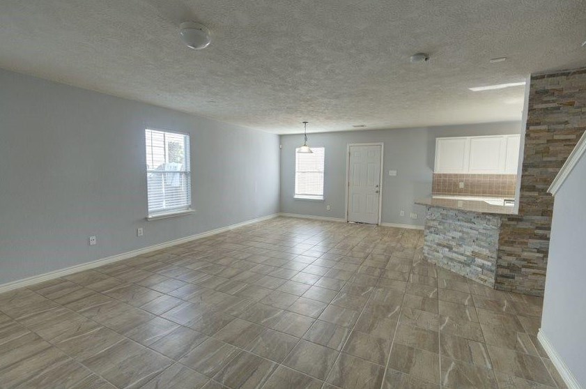 526 Silky Leaf Dr, Houston TX  77073-2832 exterior