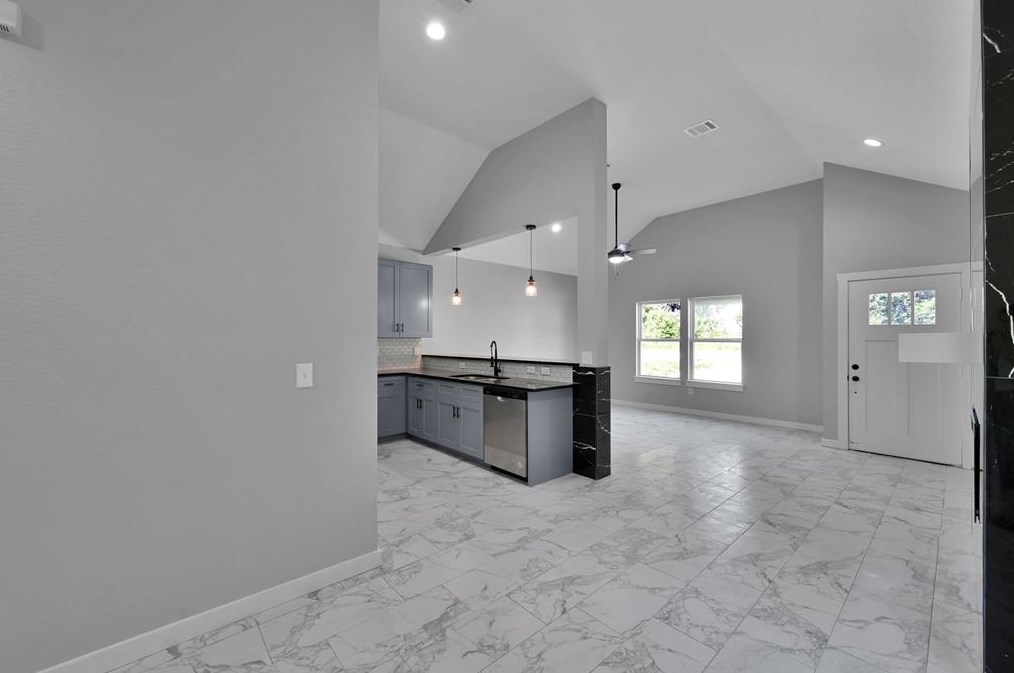 16514 Eastchase, Montgomery TX 77316-6704 exterior