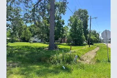 404 & 400 E Hanson Street, Cleveland, TX 77327 - Photo 2