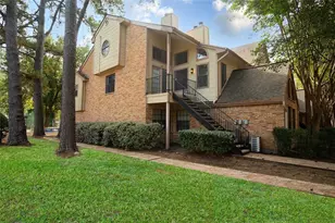 16800 Sugar Pine Dr, Houston, TX 77090 - Photo 2