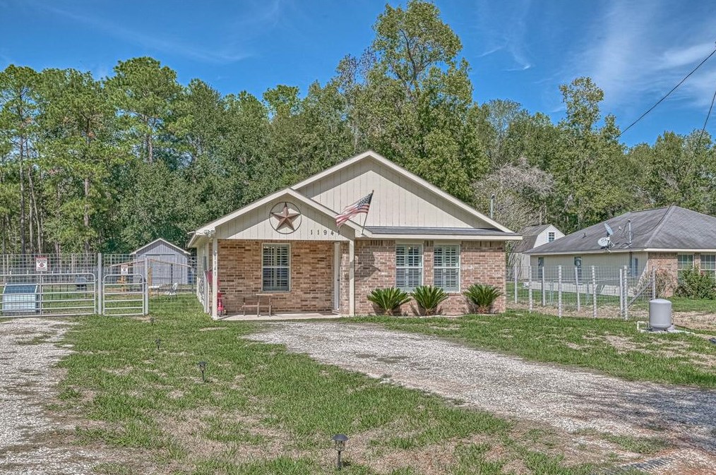 11941 Miller Cir, Conroe, TX 77302