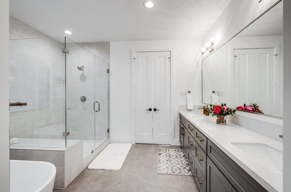 1808 Hazard St, Houston TX 77019-5720 exterior