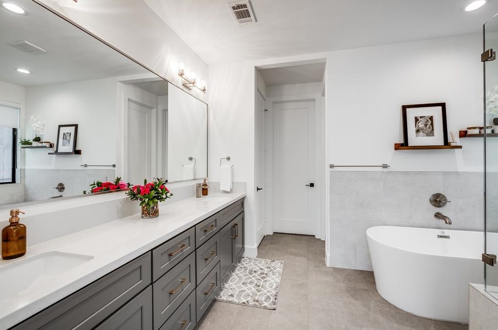 1808 Hazard St, Houston TX 77019-5720 exterior