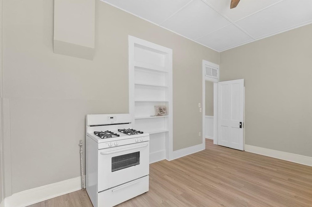 1221 20 St, Galveston TX 77550-8006 exterior