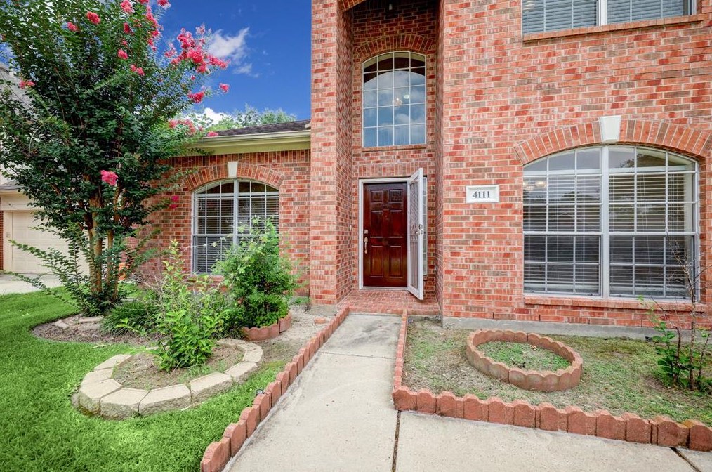 4111 Surreydon Dr, Houston, TX 77014