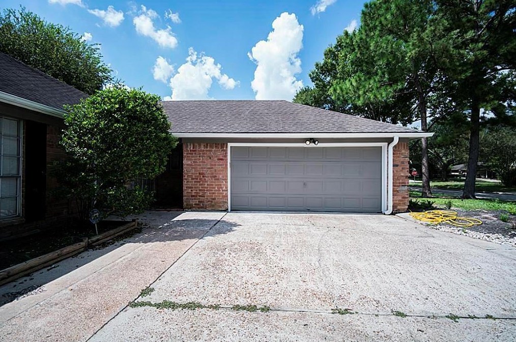 13419 Pantano Dr, Houston, TX 77065