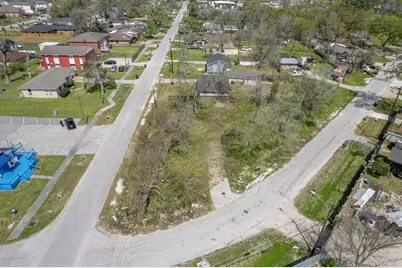 8504 Shady Drive, Houston, TX 77016 - Photo 8