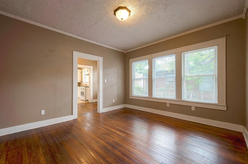 2711 Eagle St, Houston TX  77004-4574 exterior
