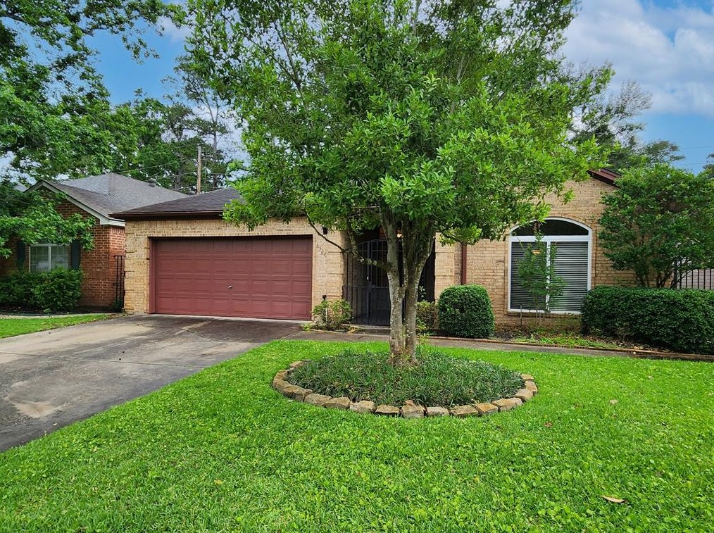 6527 Shinnecock Hills Dr, Houston, TX 77069