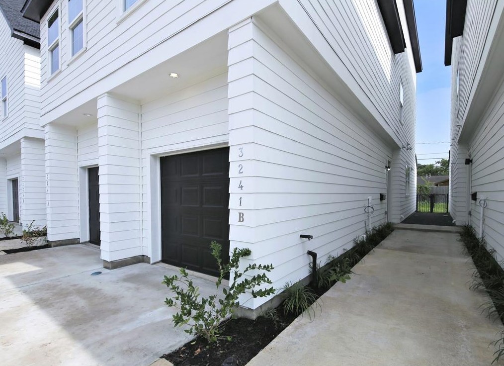 3241 Real #b, Houston, TX 77087