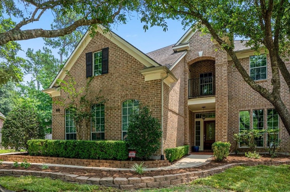 18 Oakley Downs Pl, Spring, TX 77382-2549