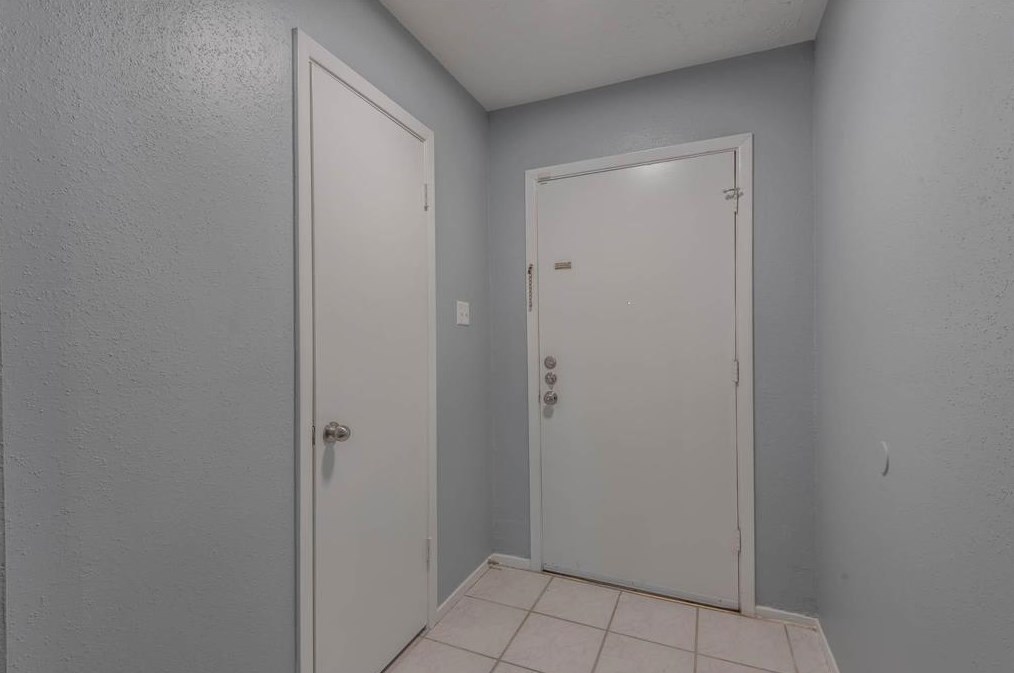 9346 Willow Wood Ln, Houston, TX 77086-3036