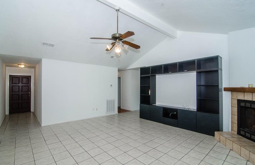 2215 Squire Dobbins Dr, Sugar Land, TX 77478