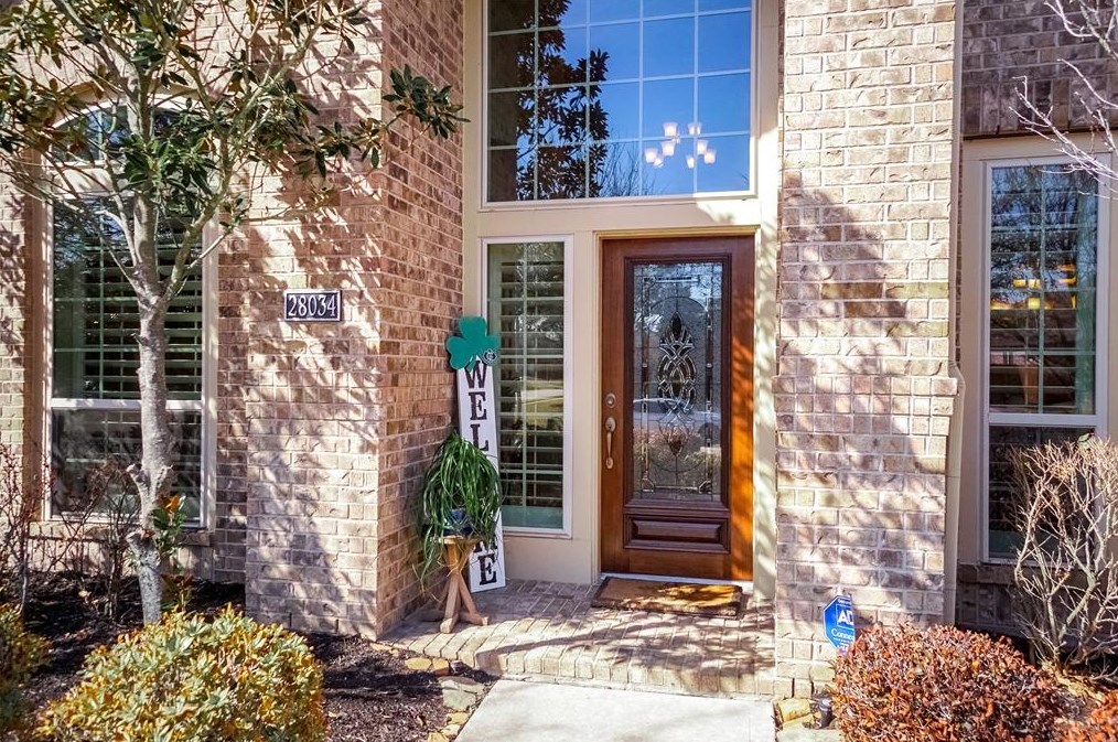 28034 Everett Knolls Dr, Katy, TX 77494-5736