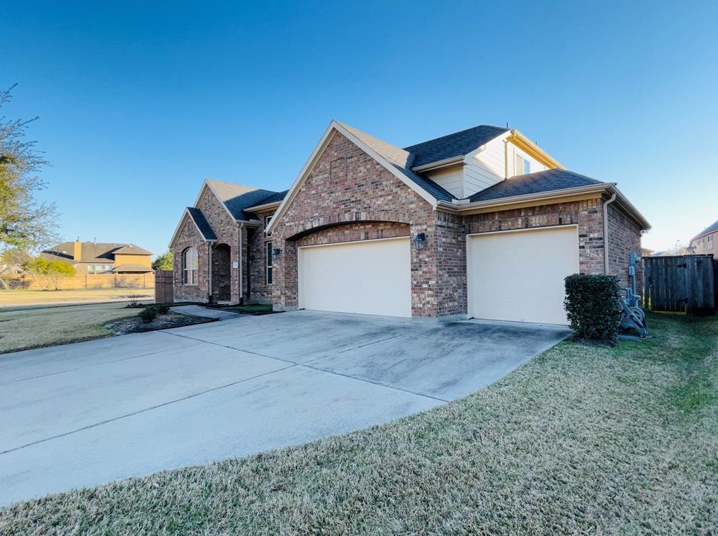 27703 Sass Fields Ct, Fulshear, TX 77441
