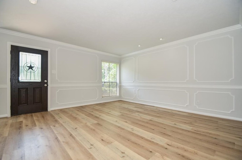 3107 Barnhill Ln, Sugar Land, TX 77479