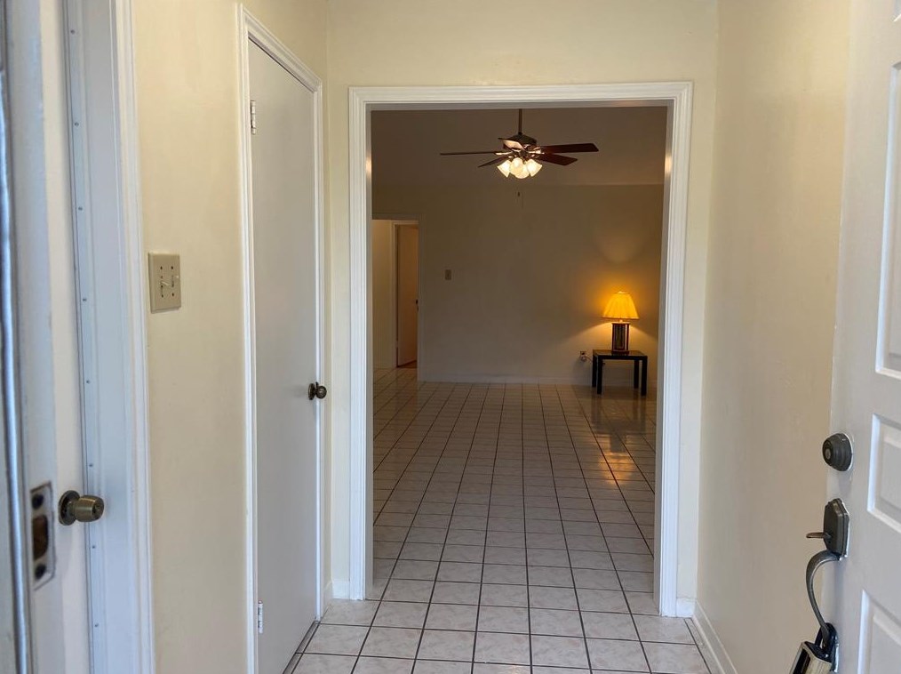 3134 Sleepy Hollow Dr, Sugar Land TX  77479-1663 exterior