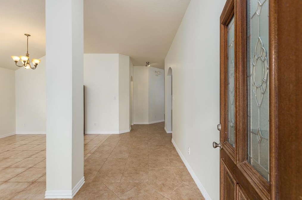 21569 Duke Alexander Dr, Humble, TX 77339