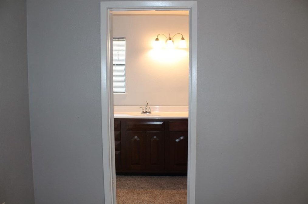 7331 Northleaf Dr, Houston TX  77086-1928 exterior