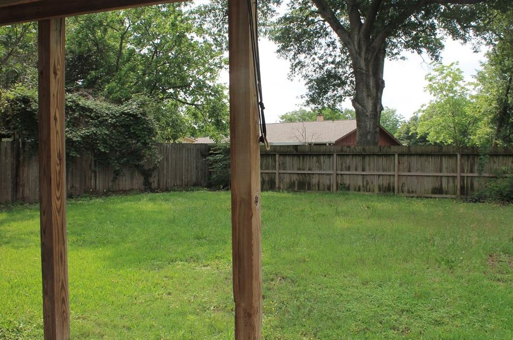 7331 Northleaf Dr, Houston TX  77086-1928 exterior