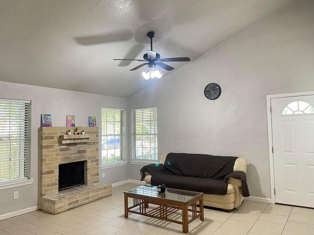 14227 Clear Forest Dr, Sugar Land TX  77498-1795 exterior