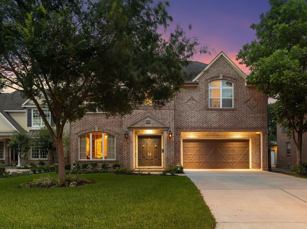 4510 Elm St, Bellaire, TX 77401