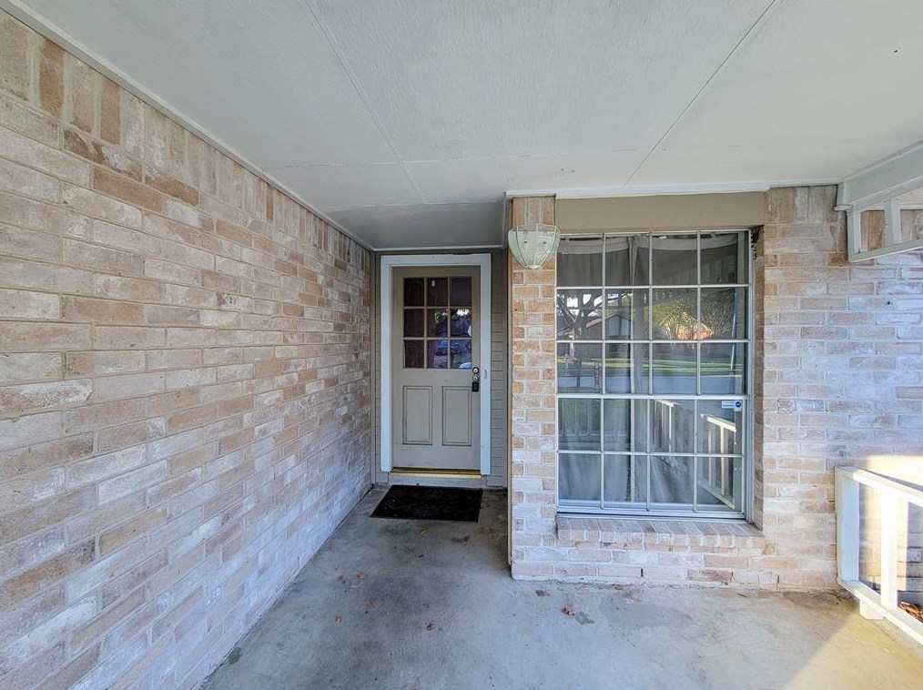 15622 Highfield Dr, Houston, TX 77095