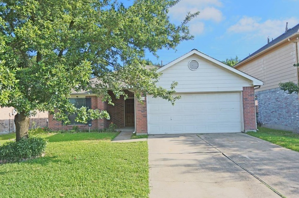 16134 Coleburn Dr, Houston TX  77095-4656 exterior