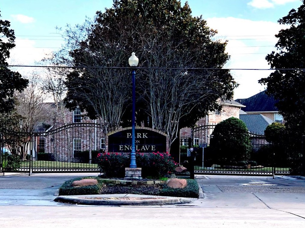 1139 Enclave Sq, Houston, TX 77077-7617