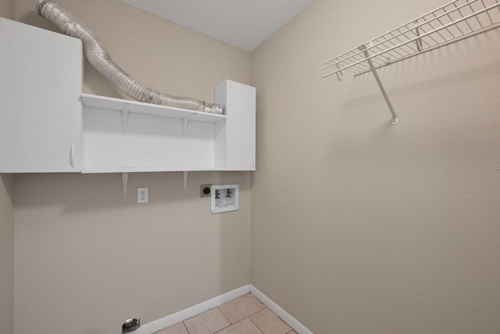805 Springwood Dr, Conroe, TX 77385