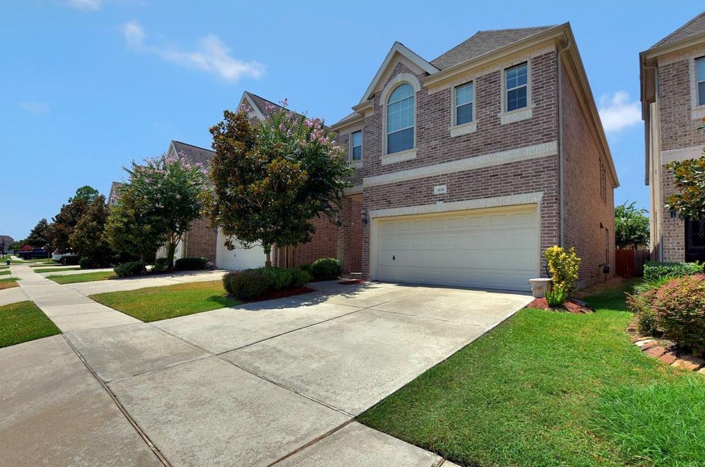 1130 Sopris Dr, Houston, TX 77077-1070