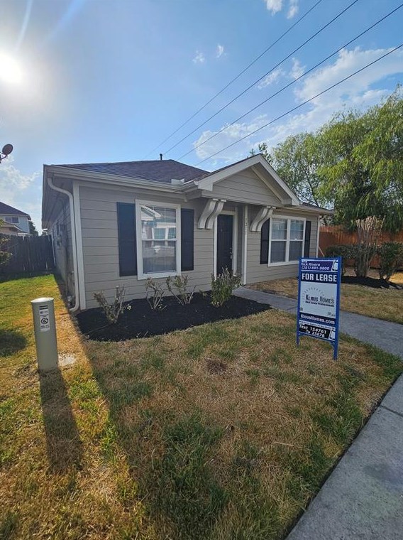 1211 Verde Trails Dr, Houston, TX 77073