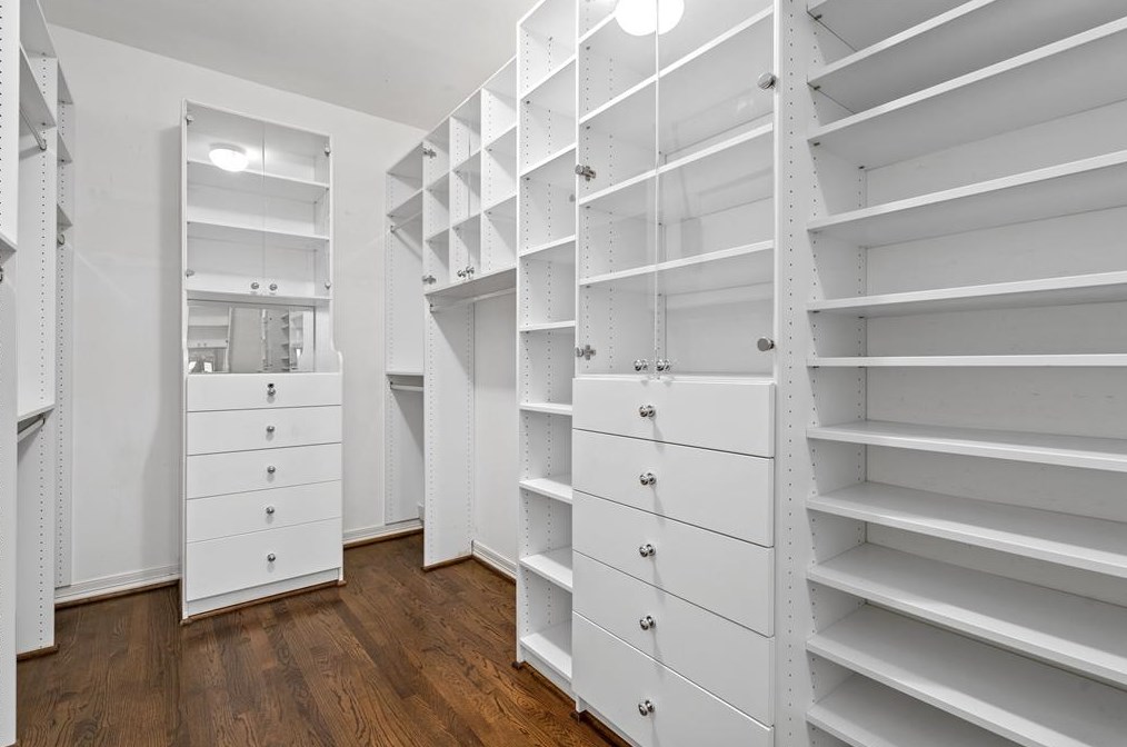 3922 Browning St, Houston TX  77005-2042 exterior