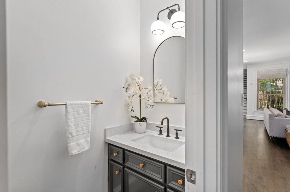 3922 Browning St, Houston TX  77005-2042 exterior