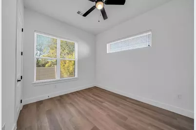 1601-205 Mustang Drive, Marble Falls, TX 78654 - Photo 16