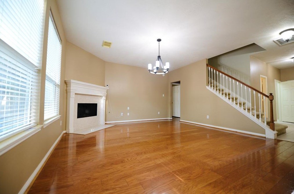 38 Windswept Oaks Pl, Conroe, TX 77385