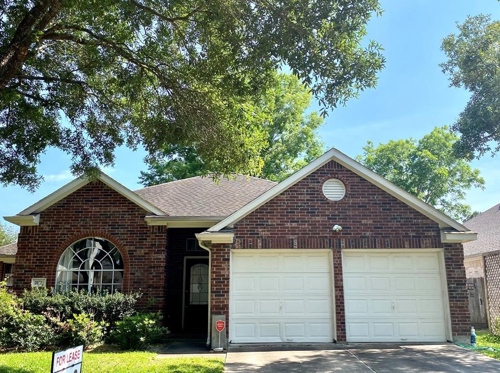 20723 Spring Rose Dr, Katy TX  77450-7200 exterior