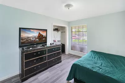 5018 Glenhaven Drive, Baytown, TX 77521 - Photo 12