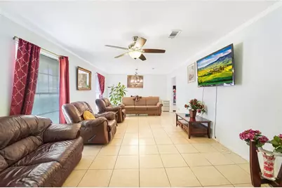 5018 Glenhaven Drive, Baytown, TX 77521 - Photo 2