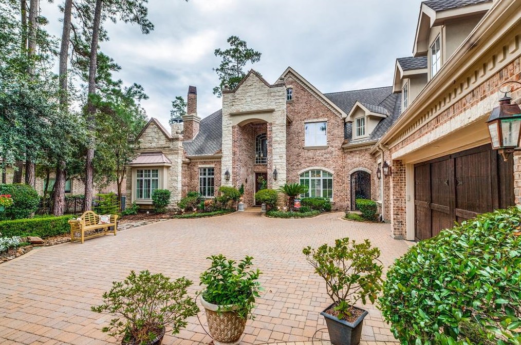 10 Player Green Pl, Spring TX  77382-2021 exterior