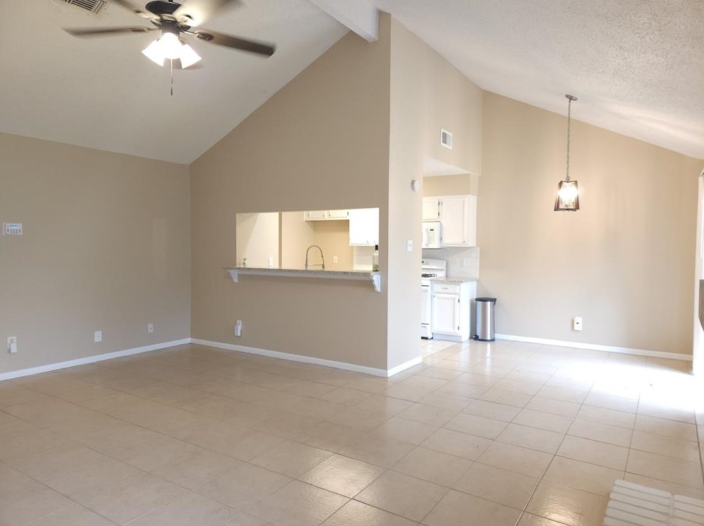 9614 Cannock Chase Dr, Houston TX  77065-4421 exterior