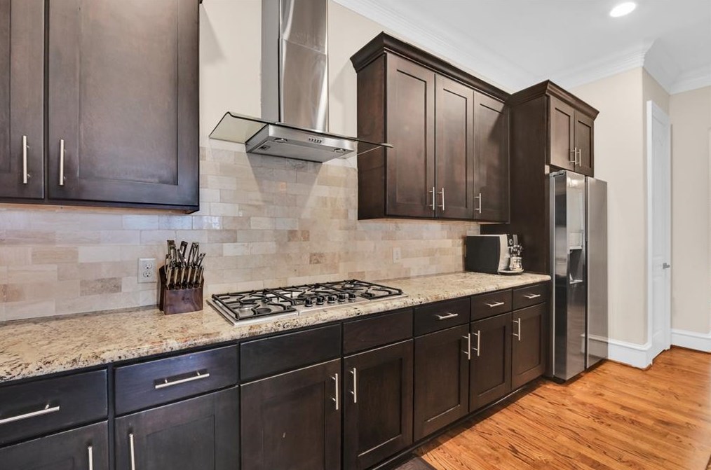 5611 Maxie, Houston TX  77007-3054 exterior