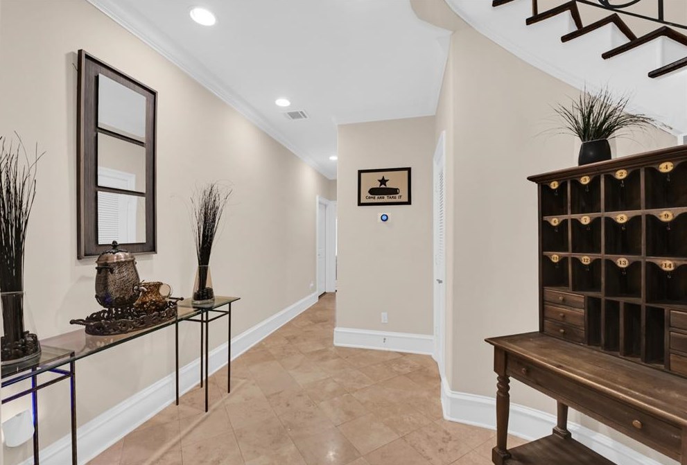 5611 Maxie St, Houston, TX 77007-3172